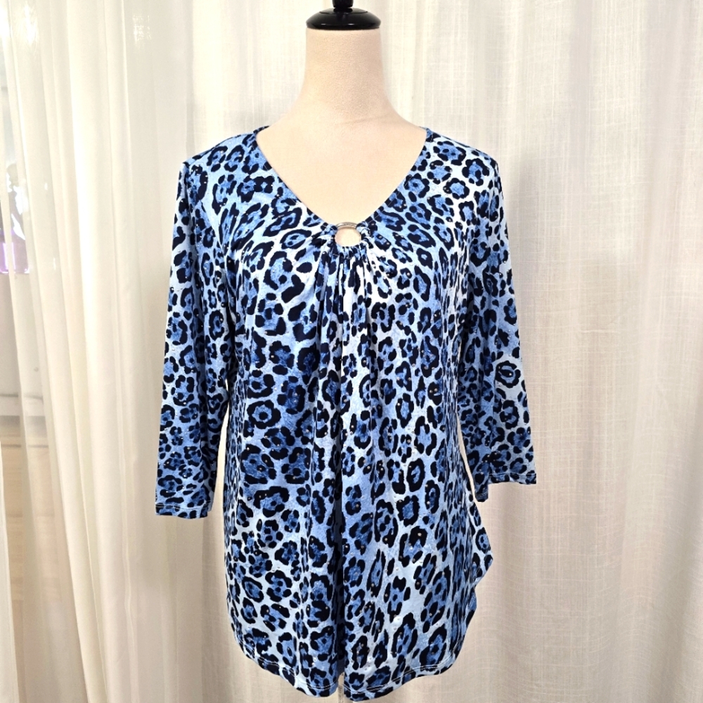 2/$30 Ruby Rd Petite Blue Leopard Print Womens Blouse Size PM Mobwife Lightweigh